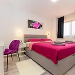 Apartment Lea Nea By Istrialux